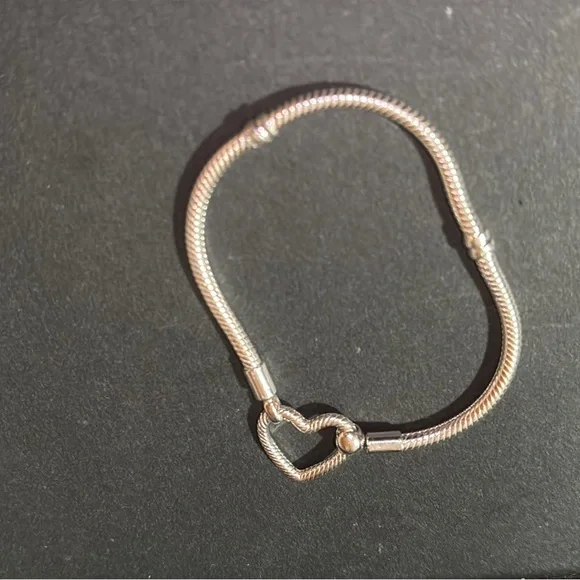 ✨SOLD✨
Pandora Sterling Silver Open Heart Clasp Bracelet - Picture 9 of 16